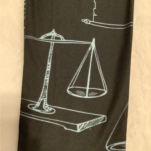 Justice Leggings by LuLaRoe - Picture 3 of 6